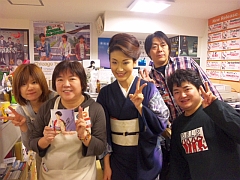 音楽処で、鎌田さん、坂下さん、石川社長、小山さんと 音楽処で、鎌田さん、坂下さん、石川社長、小山さんと